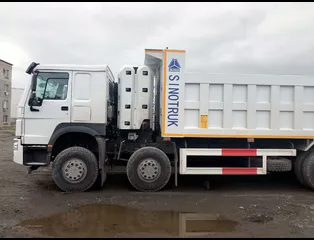 САМОСВАЛ HOWO HW76 8x4 CNG 26,2 куб.м 380 МКПП