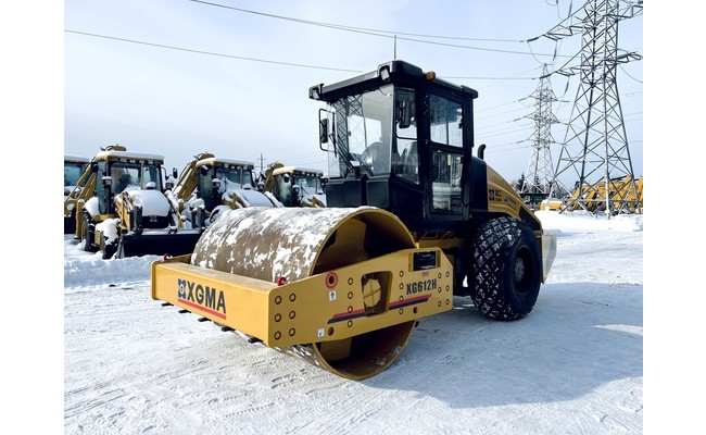 Грунтовый каток XGMA XG612H