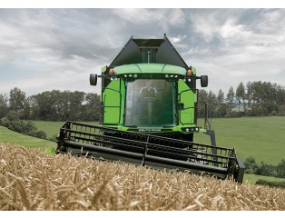 Комбайн Deutz-Fahr C9000